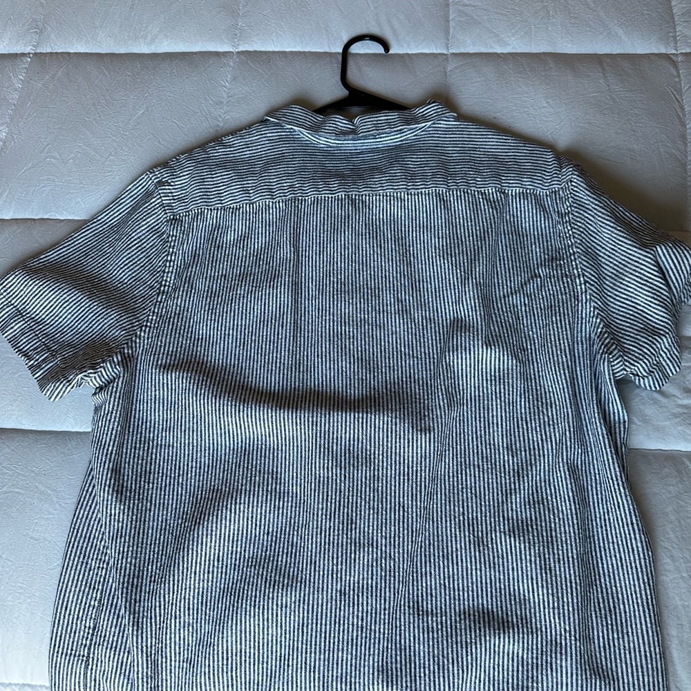 Express Linen Button Down - Picture 3 of 4